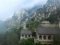 黑白体育-嵩山鲸鲨队鏖战关中黑豹队，摩托车赛联赛险胜，核心复出即建功。韧性比赛的样板的简单介绍