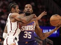 黑白体育-杜兰特在阿森纳比赛中爆冷，赛况扑朔迷离引发热议！的简单介绍