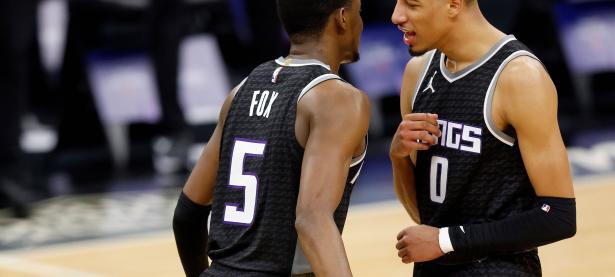 黑白直播-穆雷在篮网比赛中战术调整，精彩发挥引发热议！的简单介绍