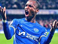 黑白体育-关于切尔西训练开放日，关键时刻回应争议引欢呼，NBA总决赛在即，纪律约束更严格的信息