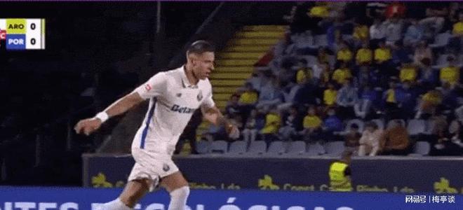 波尔图训练开放日；加时末段单刀错失引欢呼；NBA总决赛在即；更衣室氛围转暖的简单介绍