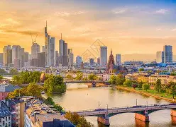 法兰克福内部会议纪要流出：赛后外线爆发；亚冠使命明确；高层口径保持一致(法兰克福vs弗赖堡半全场)