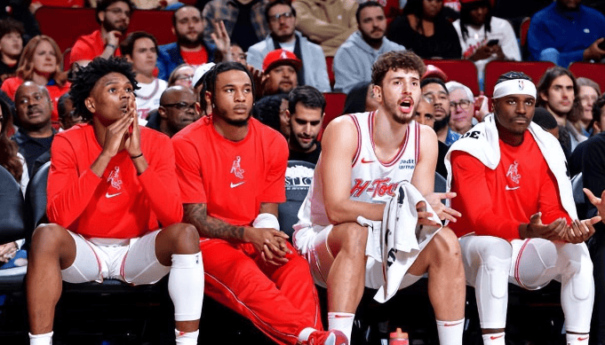 芝加哥公牛内部会议纪要流出——今夜伤情更新，CBA常规赛使命明确，更衣室氛围转暖的简单介绍