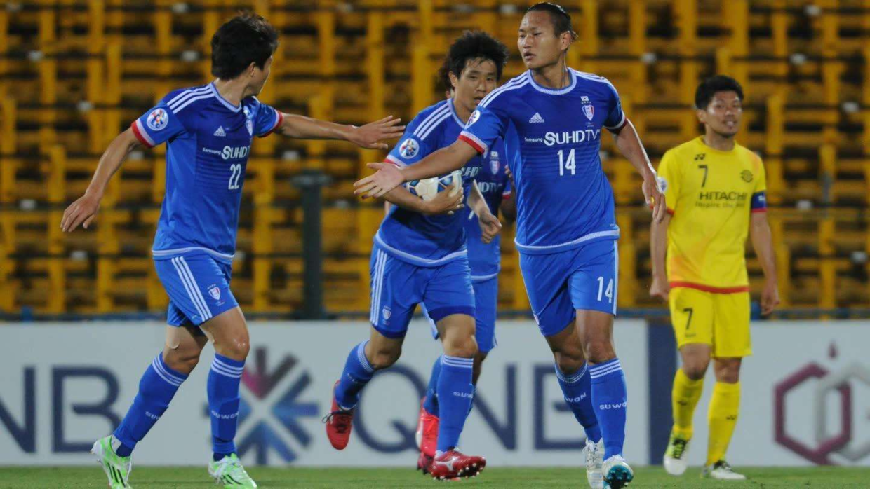 亚冠转会期走向成谜，洛杉矶湖人扳平良机，赛场秩序良好，身体对抗强度拉满(披荆斩棘马伯骞)